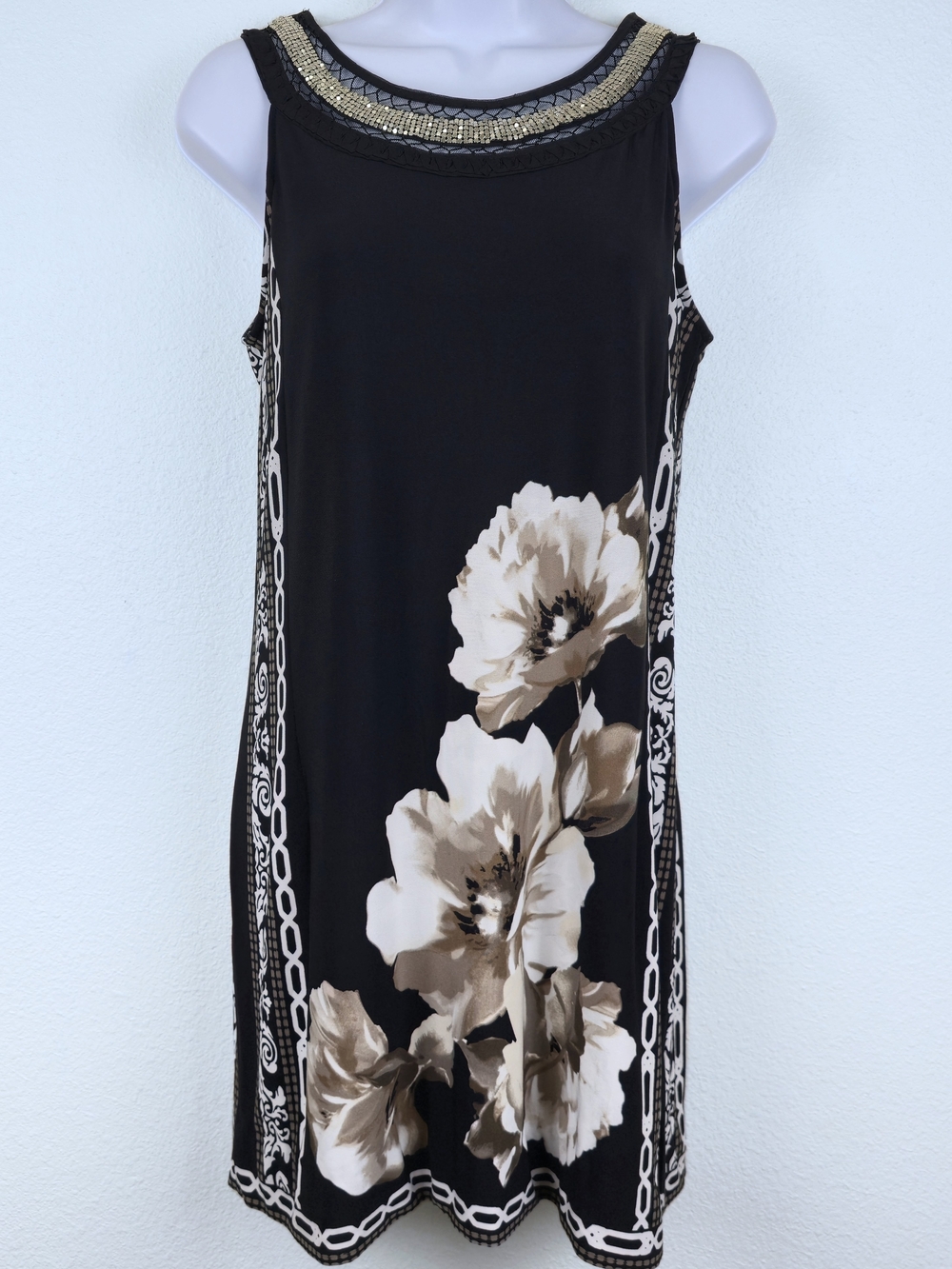 DB Established 1962 | Floral Embellished Shift Dress Size 4